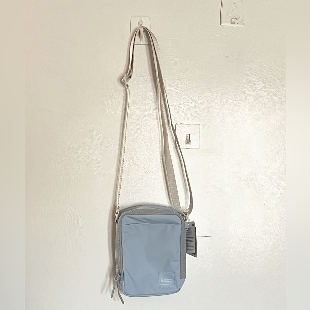 Lululemon Athletica Sky Blue Bag